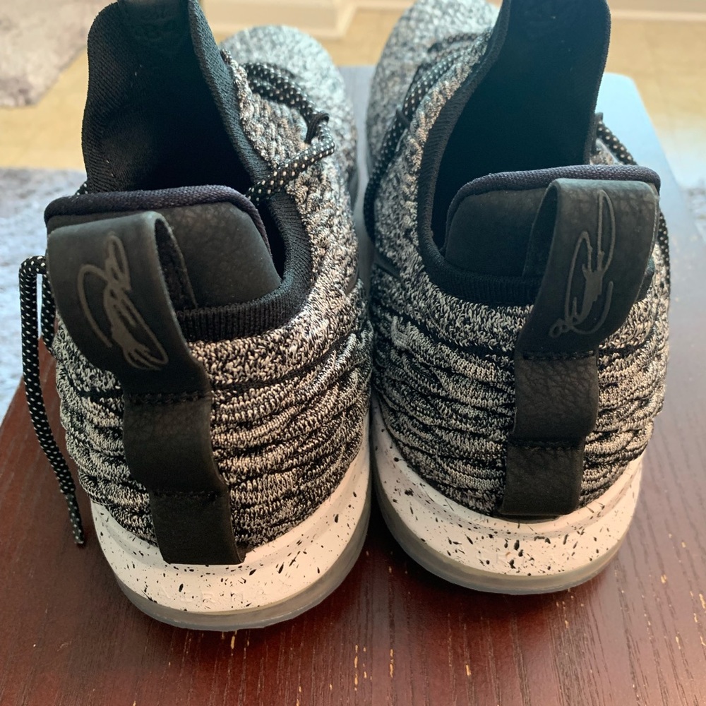 LeBron 15 Low ‘Ashes’